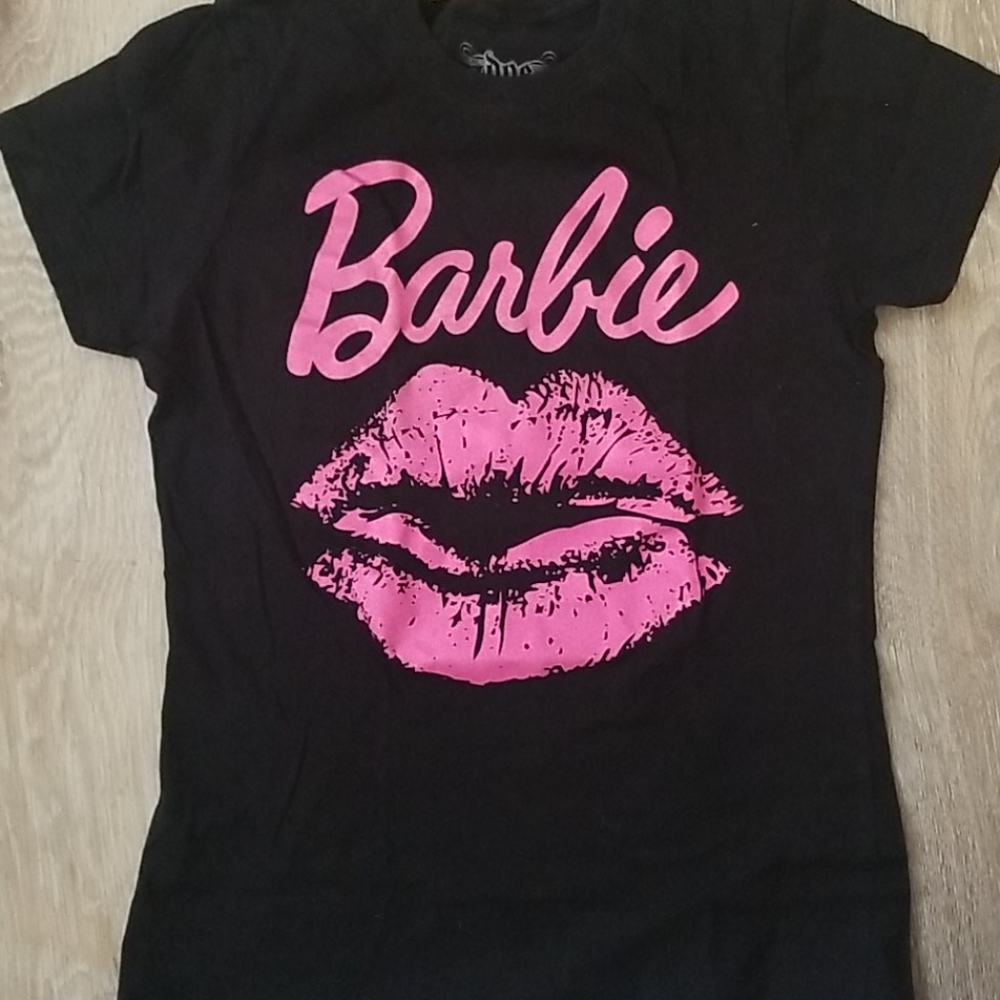 Hot topic tshirt